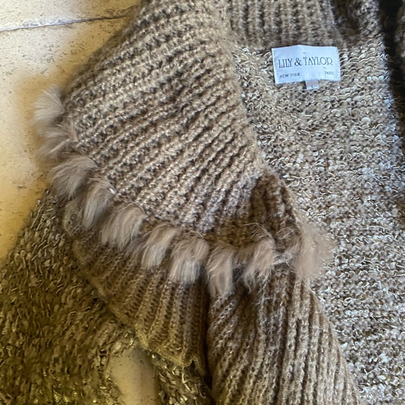 Vintage Lily & Taylor Brown Ruffle Collar Bell Sleeve Cardigan | Large - Picture 3 of 9